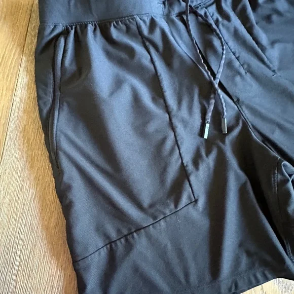 Lululemon License to Train 7β Lined Shorts β Black | Menβs L - Picture 9 of 14